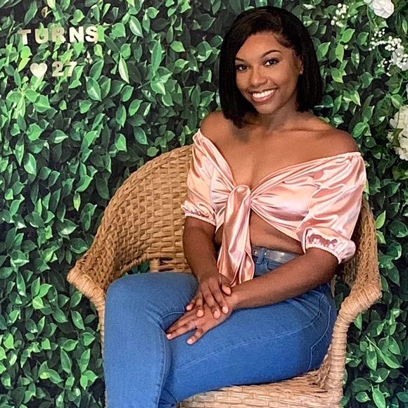 Blush Pink Off the Shoulder Tie Front Satin Crop Top, US Size Small / 4 - Picture 1 of 3